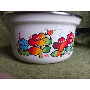 Sanko Ware Rainbow Bee Flowers 1 Qt Enamelware Sauce Pan